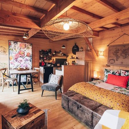La Cabane Du Bon Chemin ,Spa Лаваль Экстерьер фото